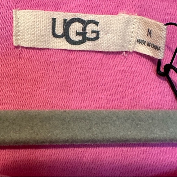 Ugg Women’s Perline Crewneck Organic Cotton Tee Pink Echinacea NWT Size Medium - Picture 6 of 6